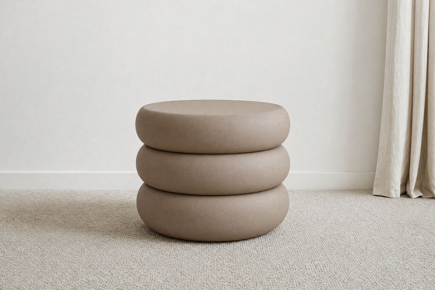Beistelltisch Vela aus pulverbeschichtetem Metall in Taupe Beistelltisch Vela aus pulverbeschichtetem Metall in Taupe